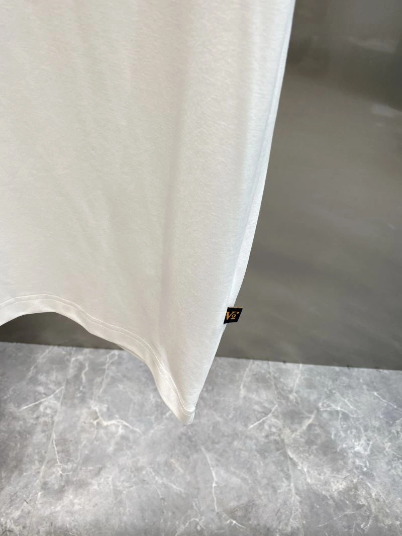 Lightweight Louis Vuitton T-Shirts 134484
