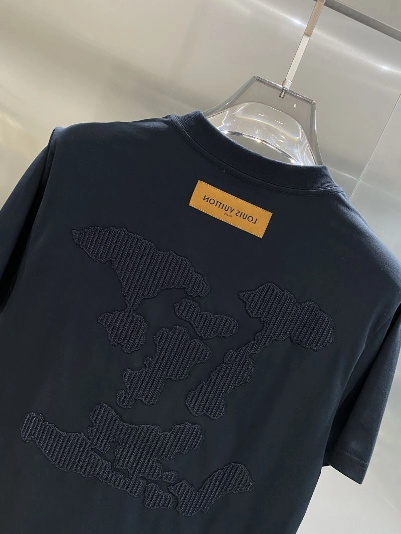 WaterResistant Louis Vuitton T-Shirts 134480