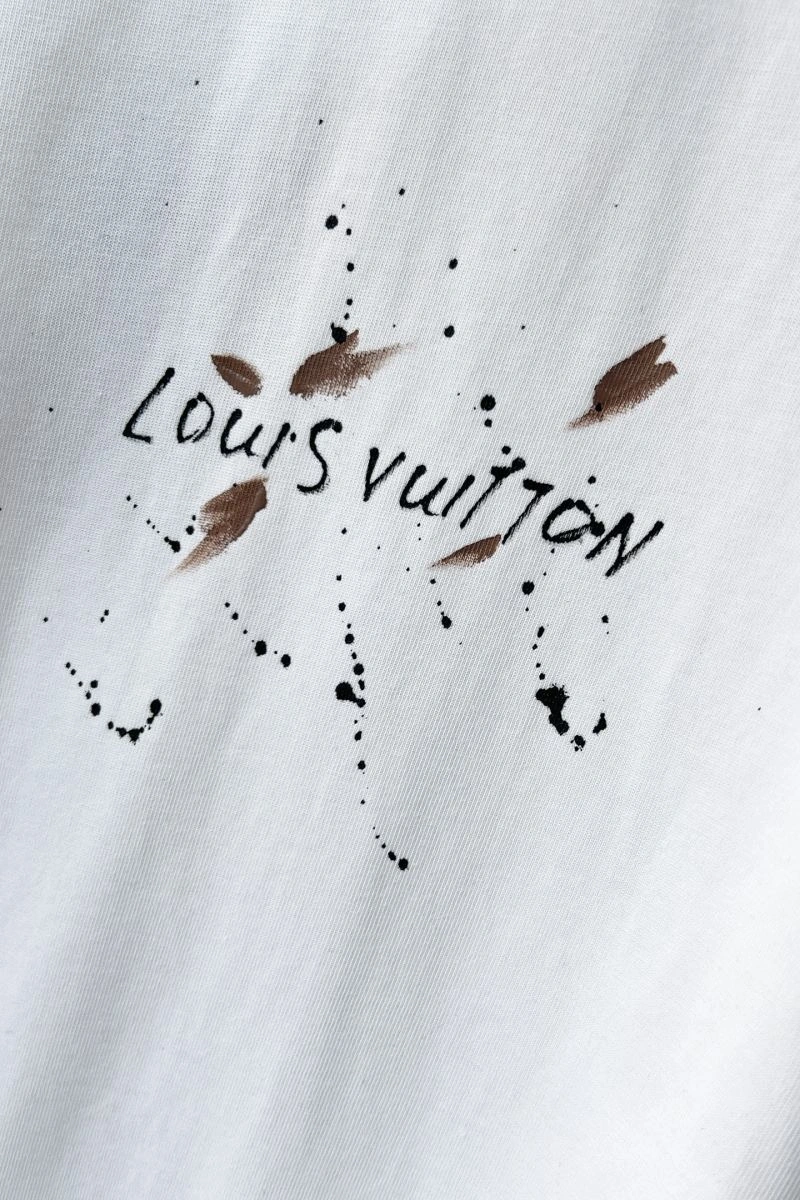 Louis Vuitton T-Shirts Stretchable 134489