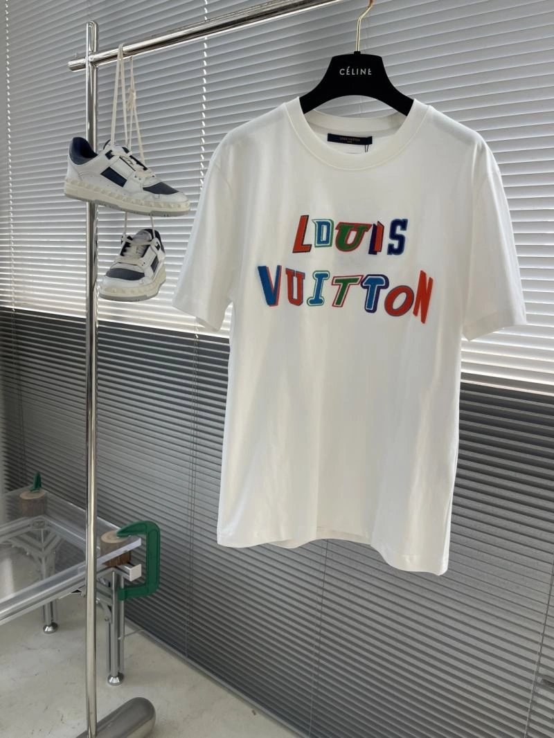 Louis Vuitton T-Shirts Bold 134474