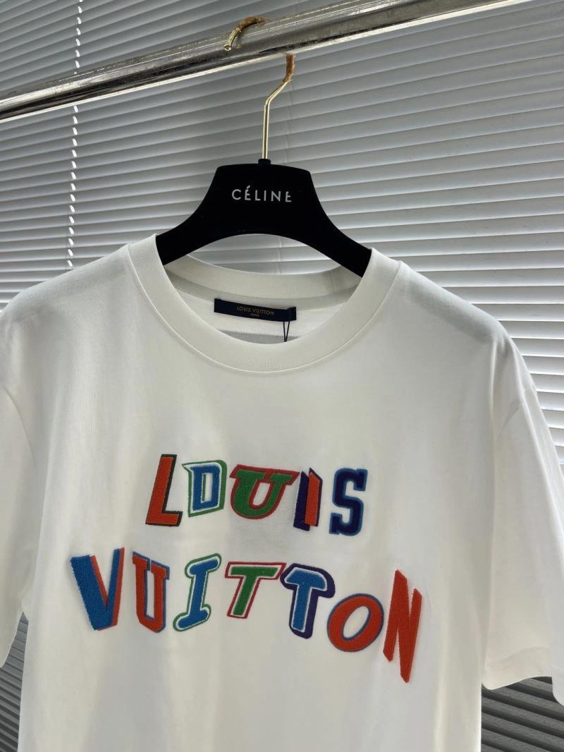 Louis Vuitton T-Shirts Bold 134474