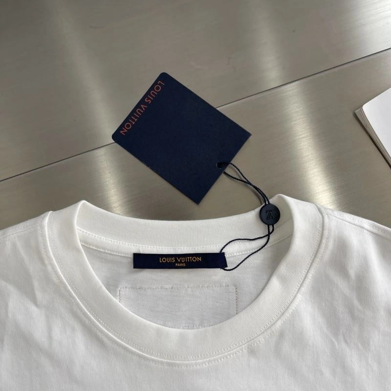 Louis Vuitton T-Shirts Bold 134474