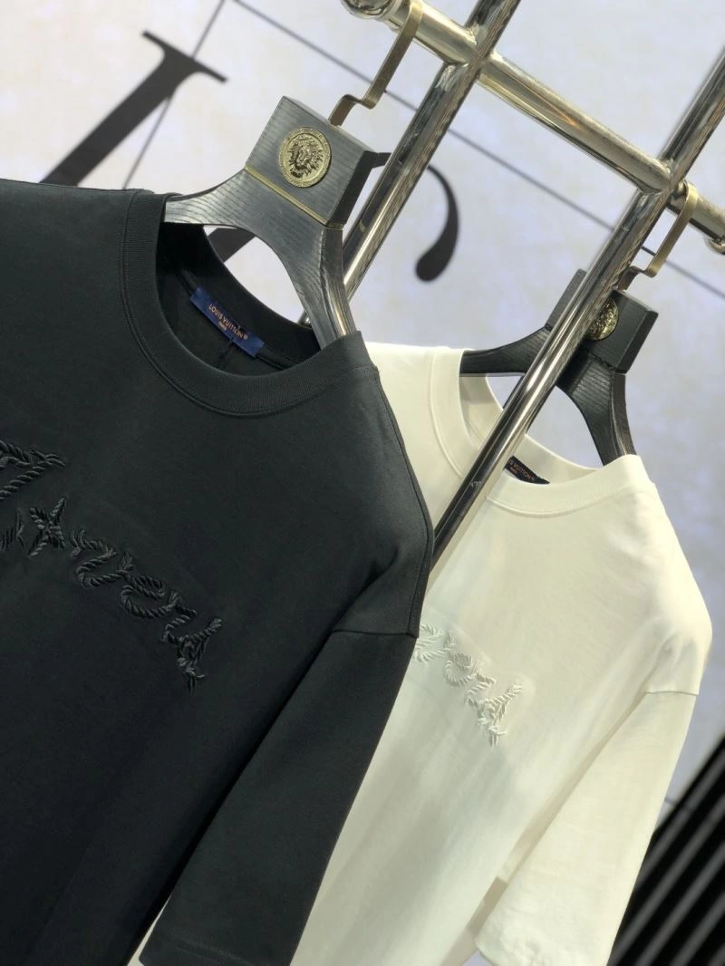 Breathable Louis Vuitton T-Shirts 134469
