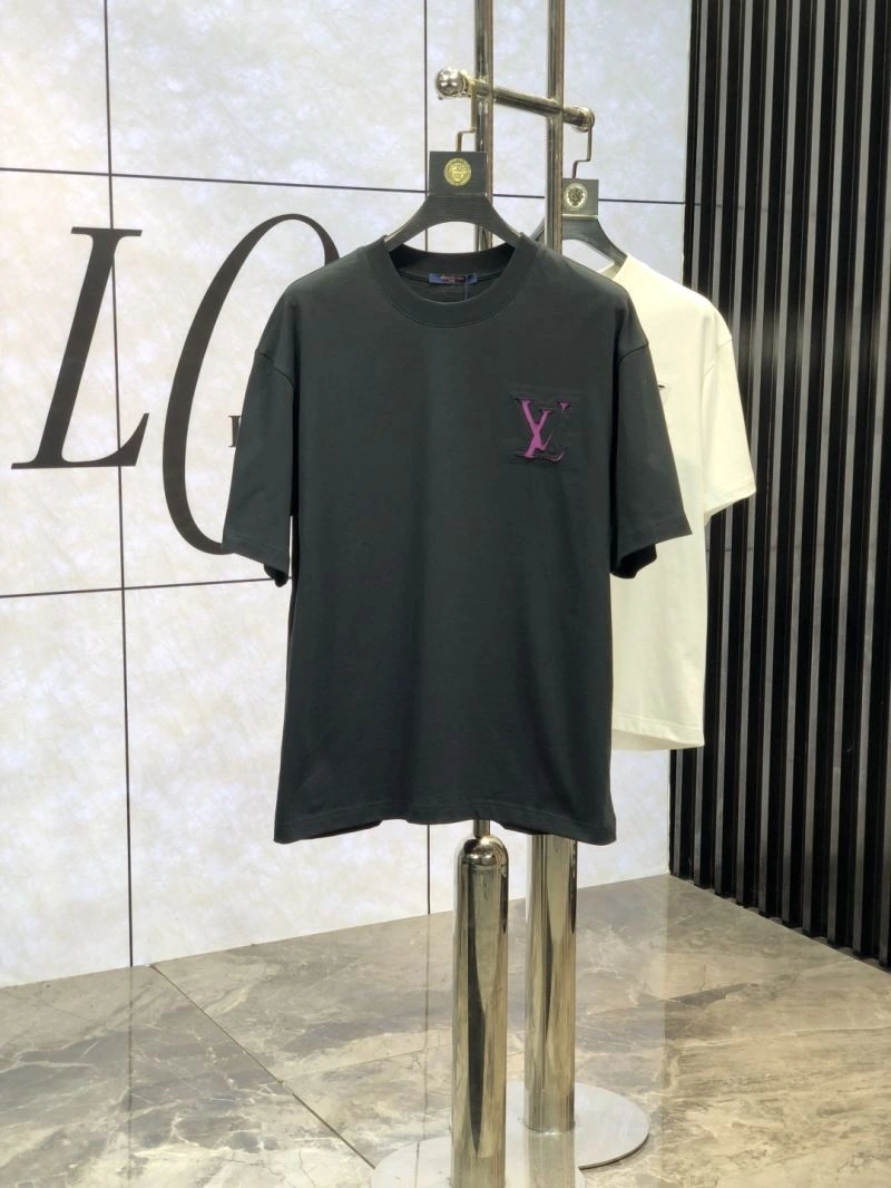 Casual Louis Vuitton T-Shirts 134500
