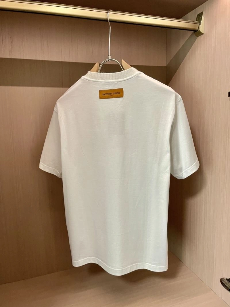 Louis Vuitton T-Shirts Minimalist 134483