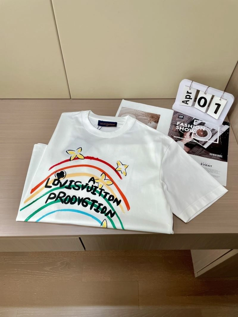 Timeless Louis Vuitton T-Shirts 134468