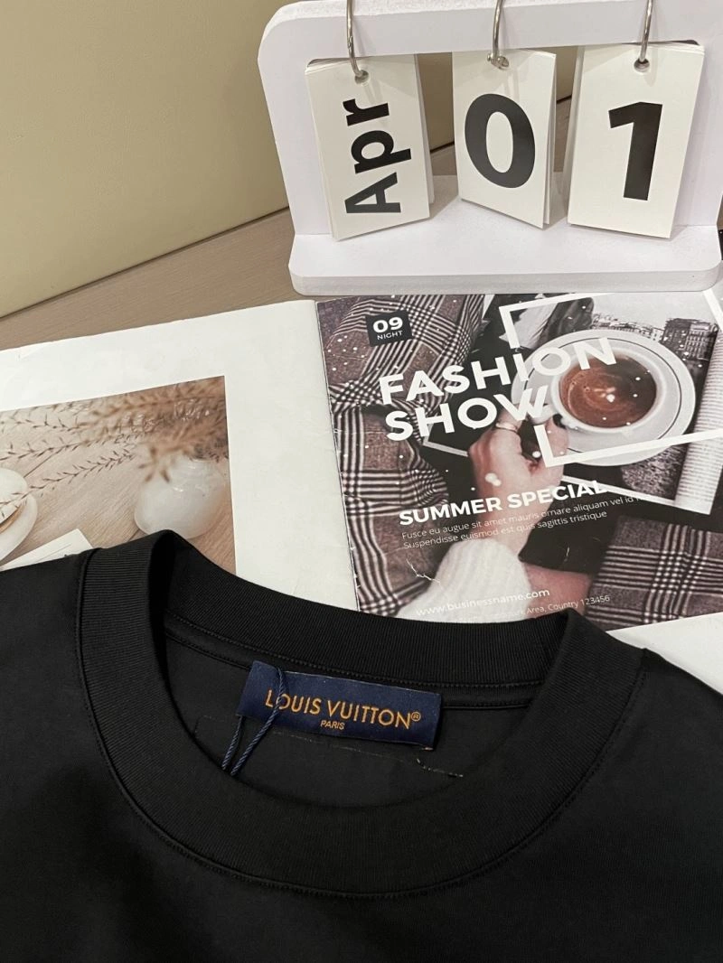 Timeless Louis Vuitton T-Shirts 134468