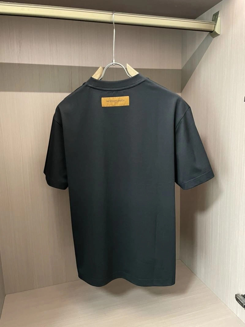 Louis Vuitton T-Shirts Modern 134470