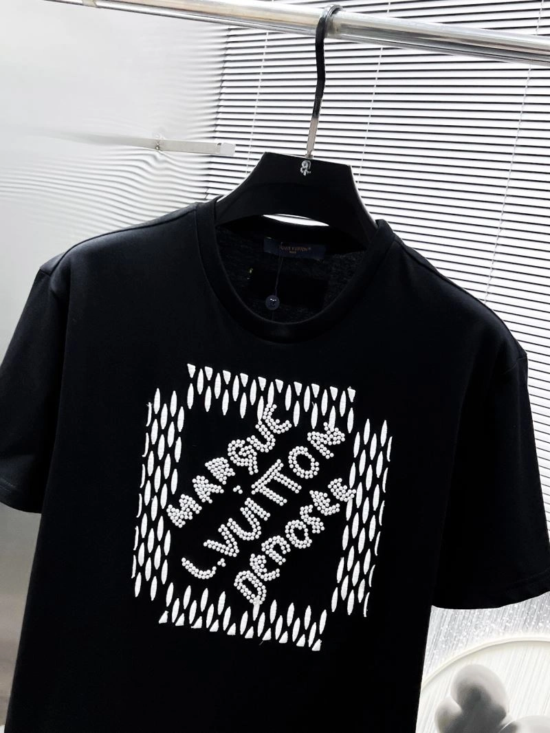 Louis Vuitton T-Shirts Bold 134472