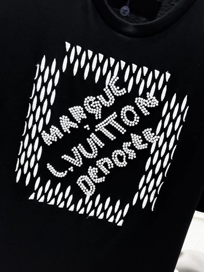 Louis Vuitton T-Shirts Bold 134472