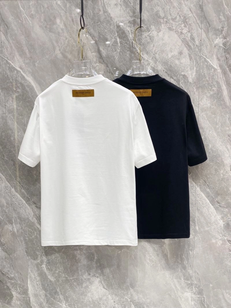 FashionForward Louis Vuitton T-Shirts 134465