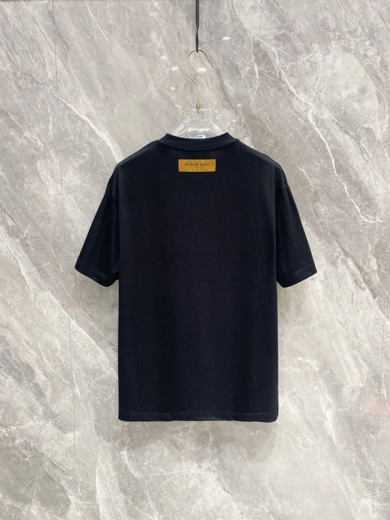 Modern Louis Vuitton T-Shirts 134463