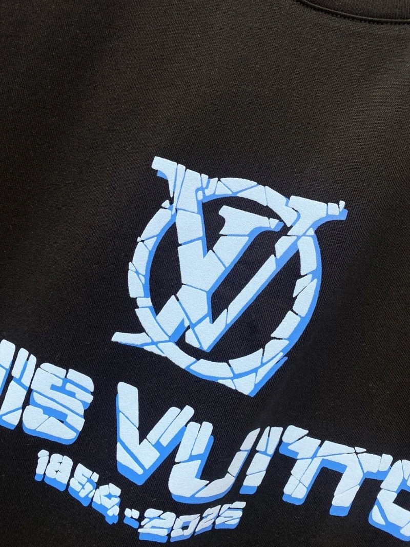 Modern Louis Vuitton T-Shirts 134463