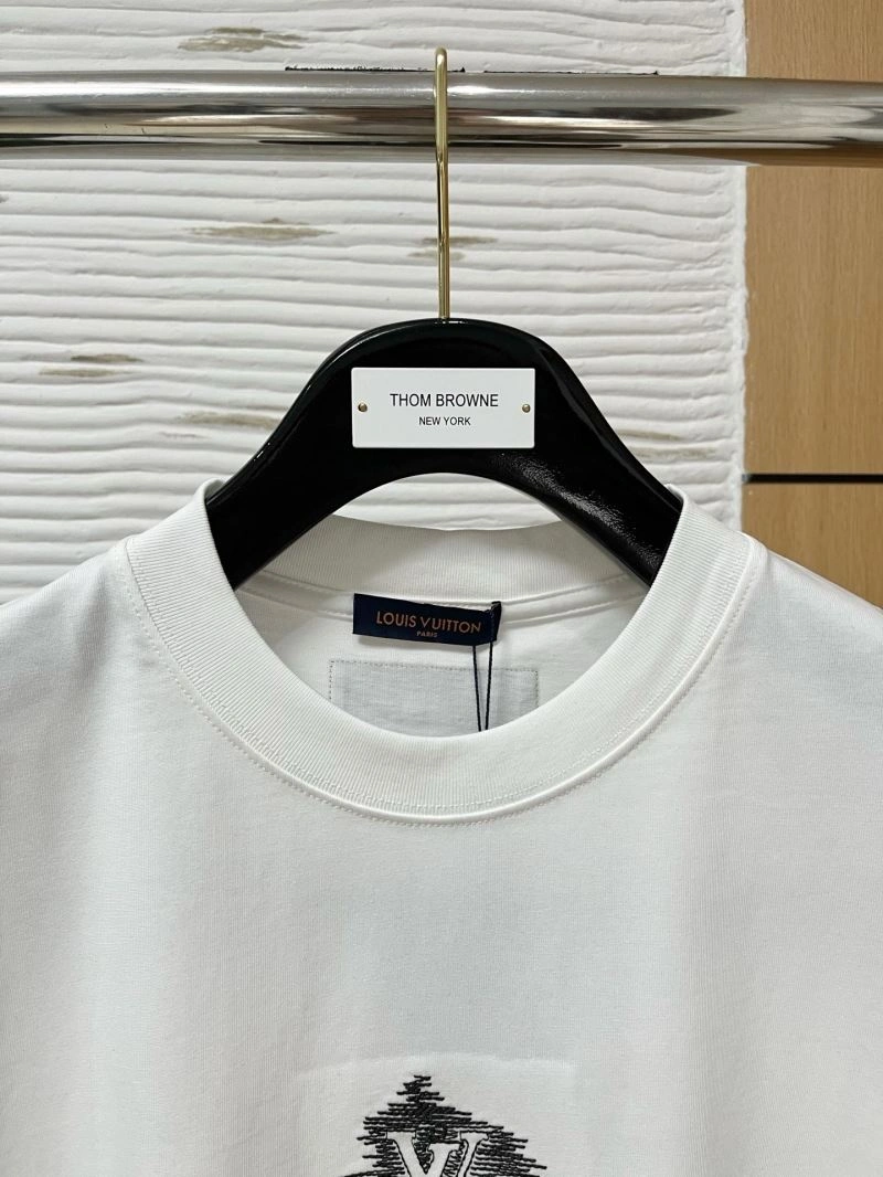 SoftTouch Louis Vuitton T-Shirts 134452