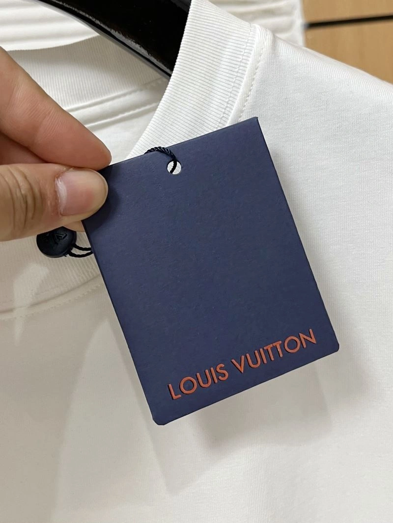 SoftTouch Louis Vuitton T-Shirts 134452