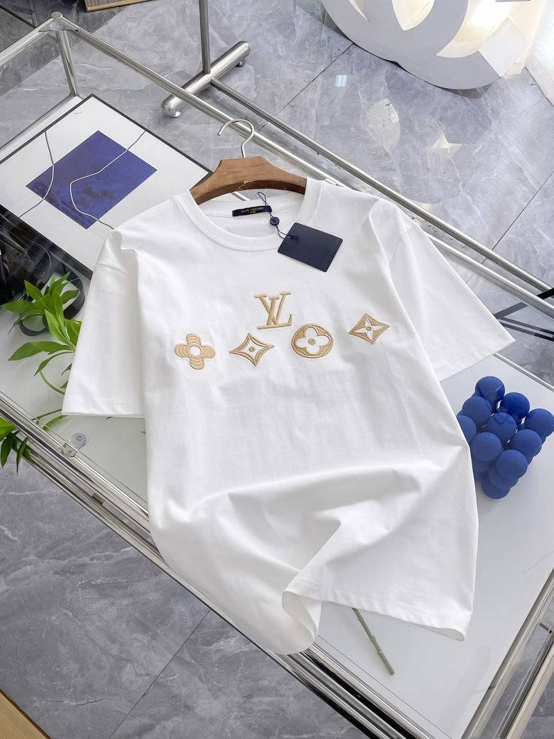 Cozy Louis Vuitton T-Shirts 134447