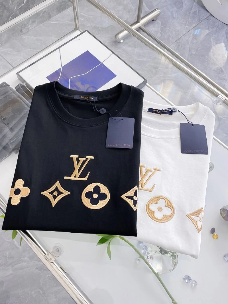 Cozy Louis Vuitton T-Shirts 134447