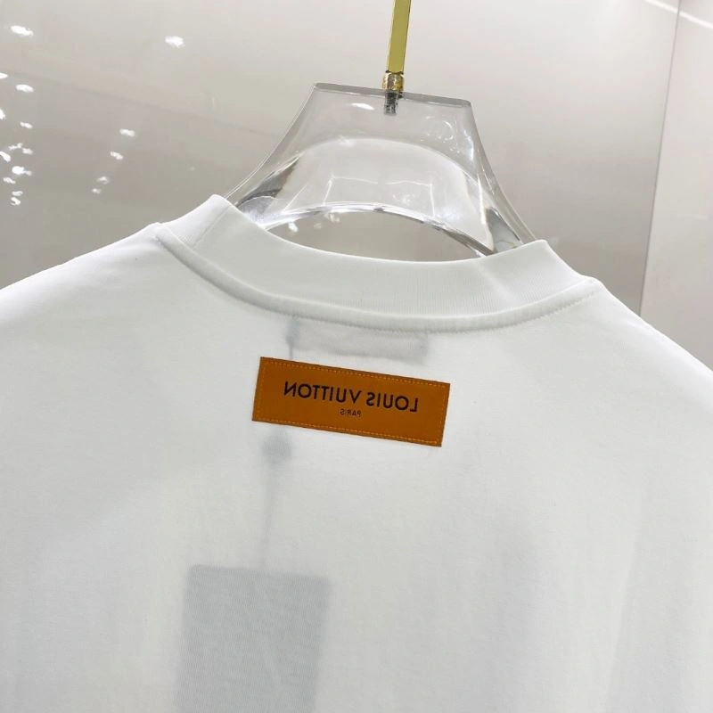 Trendsetting Louis Vuitton T-Shirts 134441
