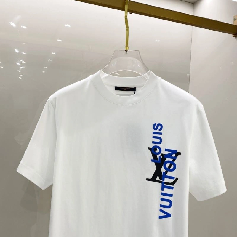 Trendsetting Louis Vuitton T-Shirts 134441