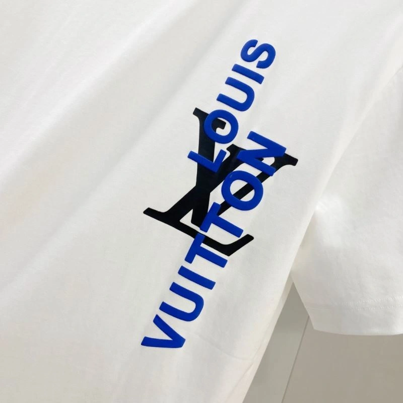 Trendsetting Louis Vuitton T-Shirts 134441