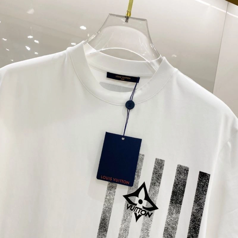Durable Louis Vuitton T-Shirts 134449