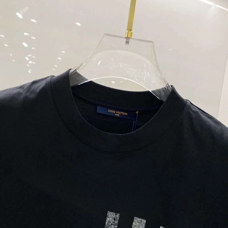 Louis Vuitton T-Shirts Sporty 134438