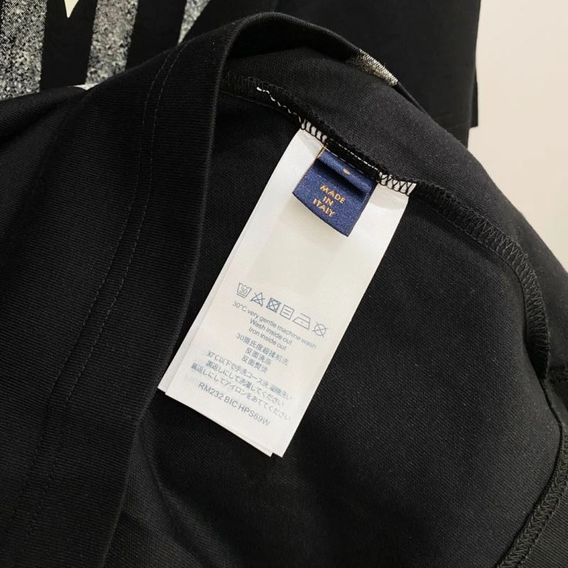 Louis Vuitton T-Shirts Sporty 134438