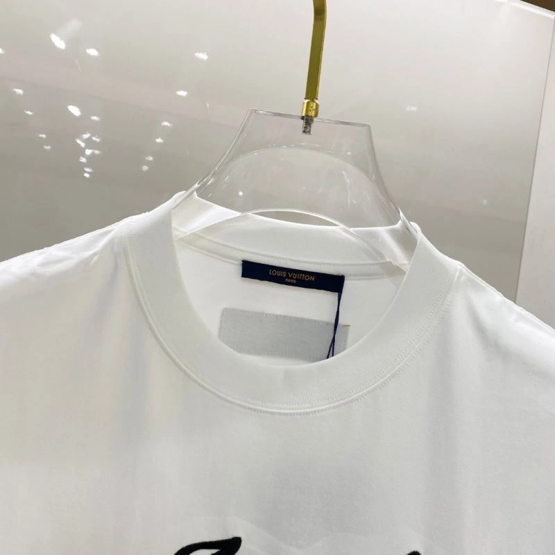 Louis Vuitton T-Shirts Neat 134442