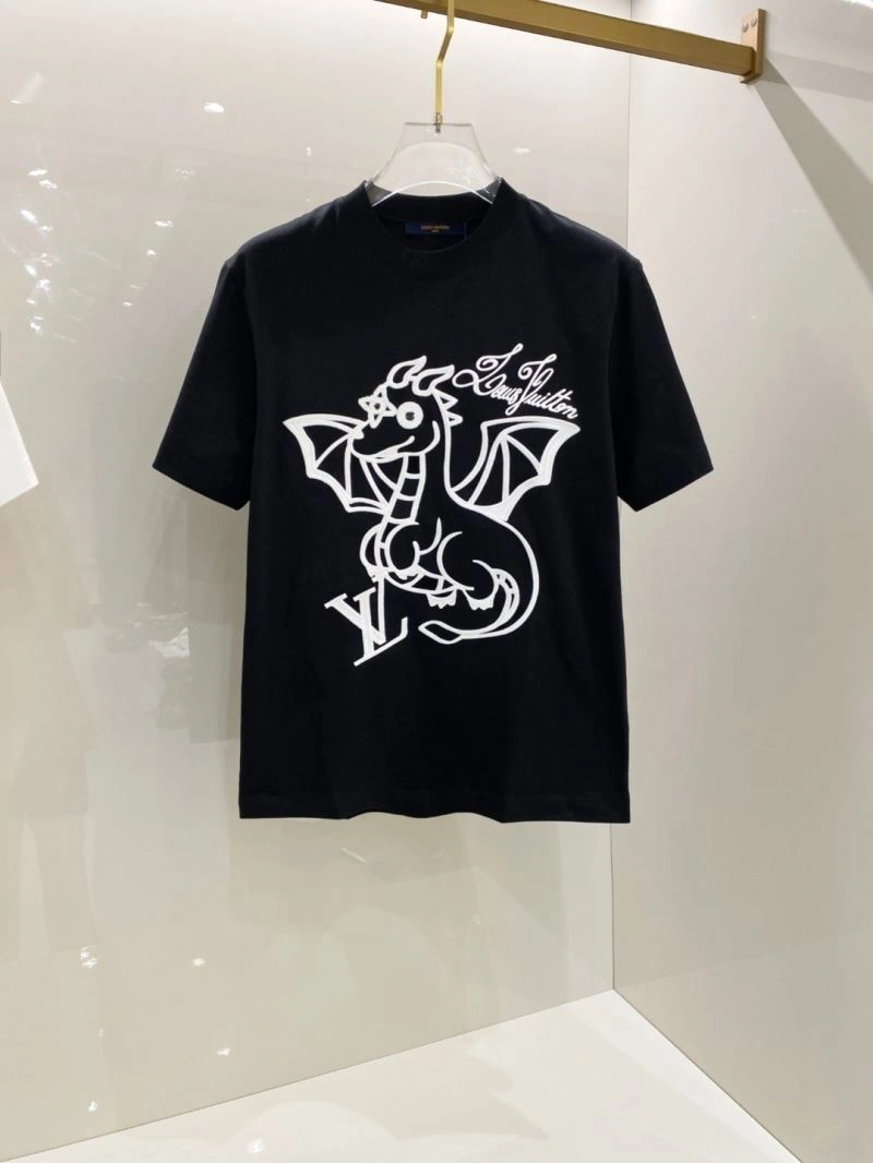 Snug Louis Vuitton T-Shirts 134444