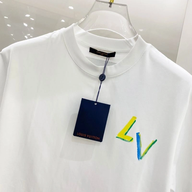 Louis Vuitton T-Shirts WellDesigned 134437