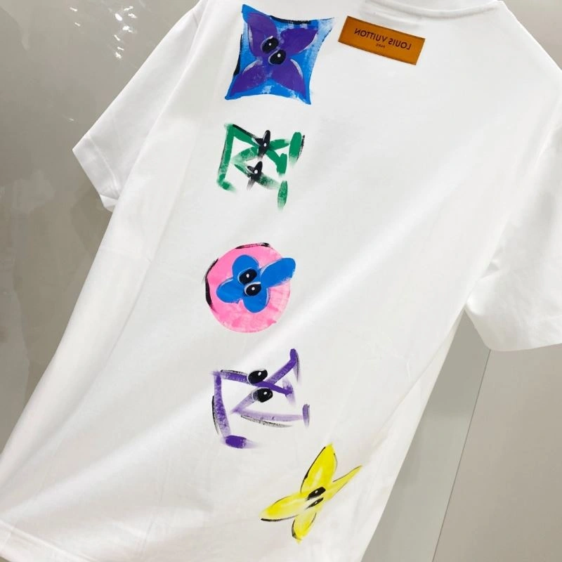 Louis Vuitton T-Shirts WellDesigned 134437