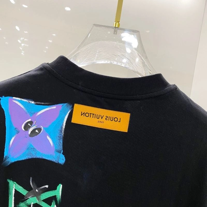Louis Vuitton T-Shirts Casual 134456