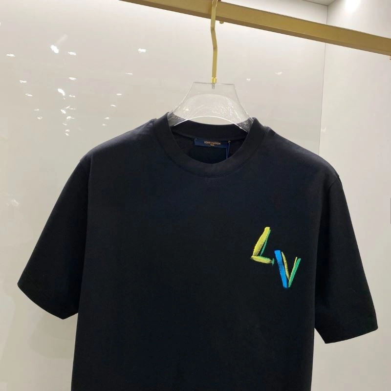 Louis Vuitton T-Shirts Casual 134456