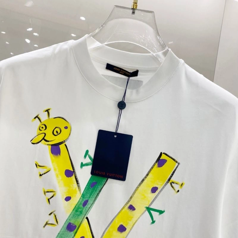 Louis Vuitton T-Shirts ComfortFit 134436