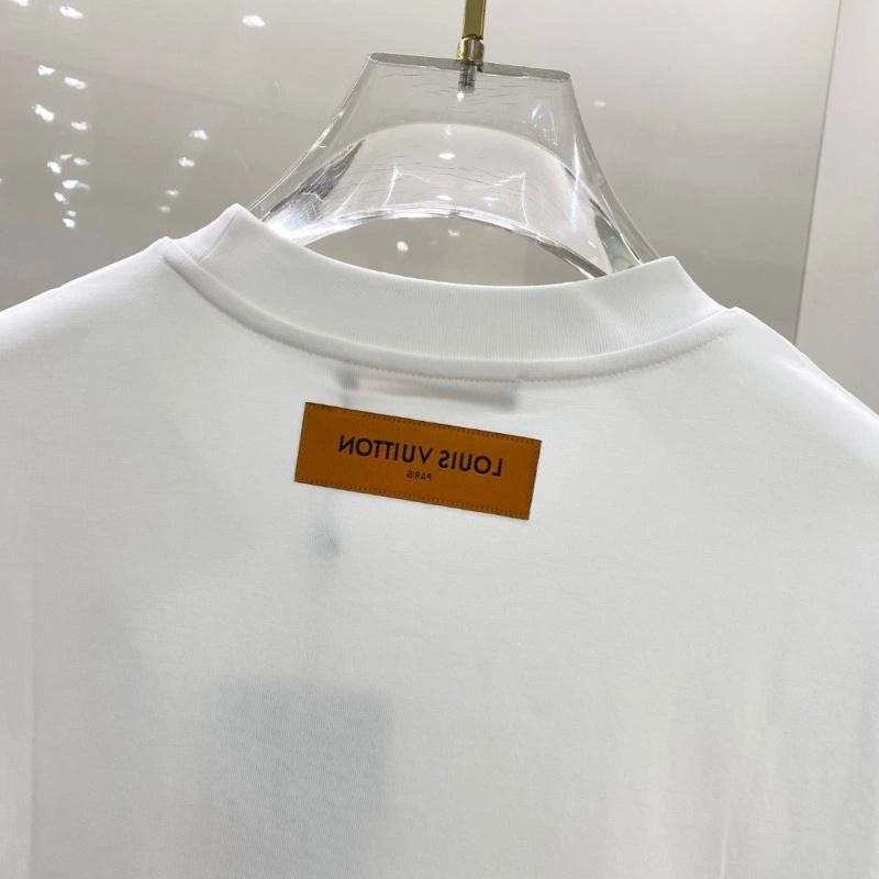 Louis Vuitton T-Shirts ComfortFit 134436
