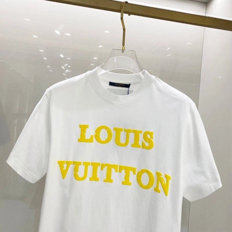 Neat Louis Vuitton T-Shirts 134446