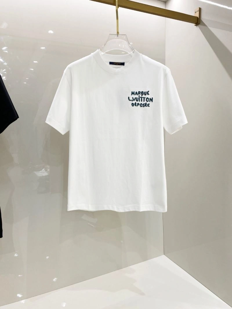 Durable Louis Vuitton T-Shirts 134435