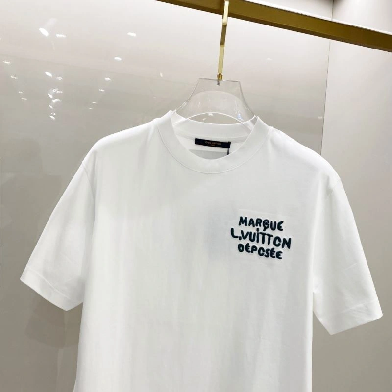 Durable Louis Vuitton T-Shirts 134435