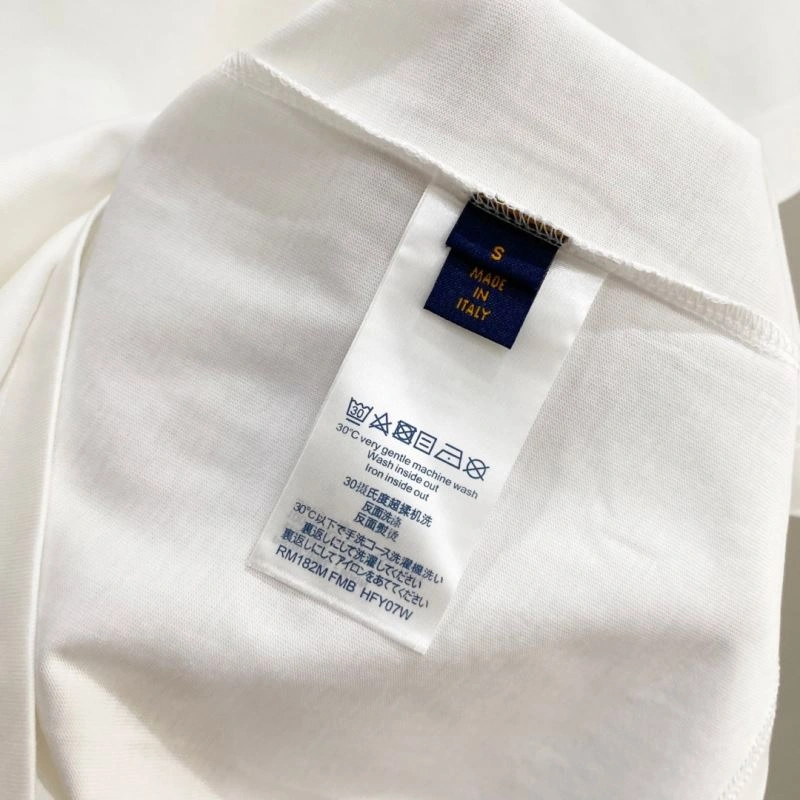 Durable Louis Vuitton T-Shirts 134435