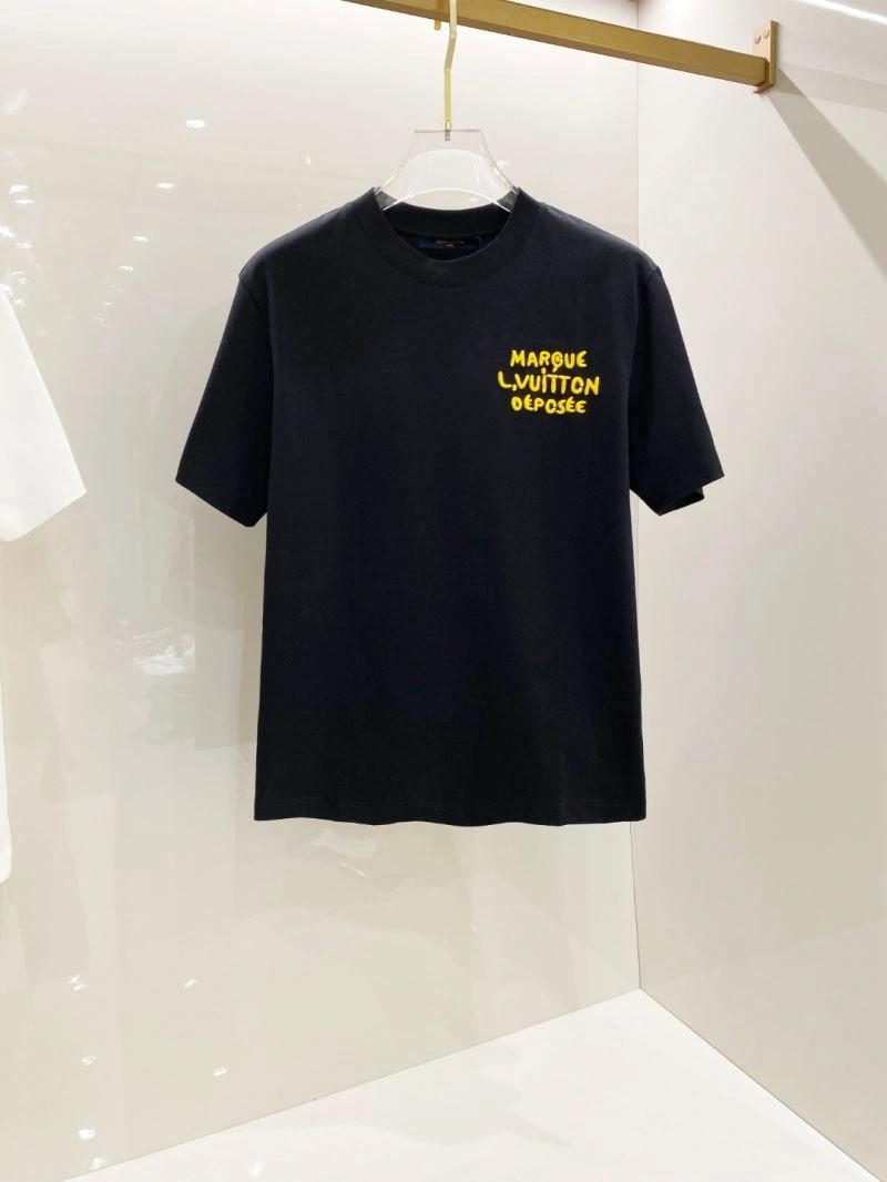 Cozy Louis Vuitton T-Shirts 134433