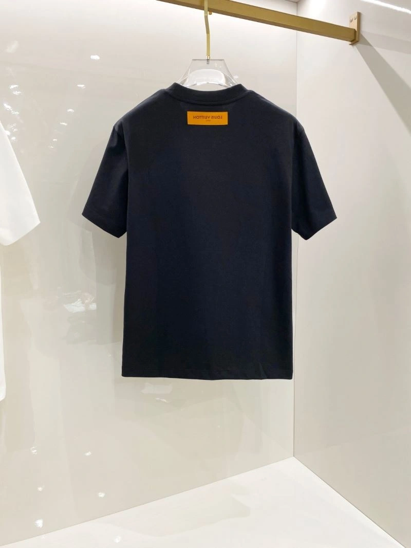 Cozy Louis Vuitton T-Shirts 134433