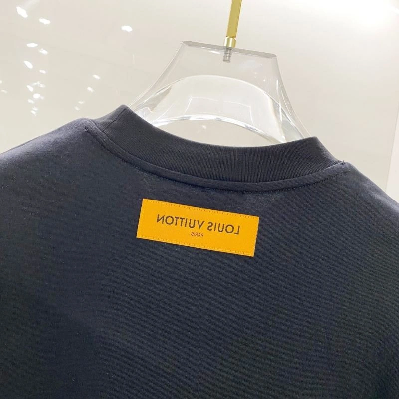 Cozy Louis Vuitton T-Shirts 134433