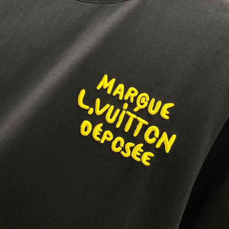 Cozy Louis Vuitton T-Shirts 134433