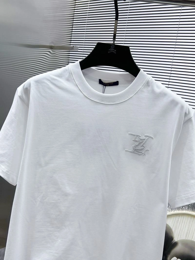 Louis Vuitton T-Shirts Bold 134440
