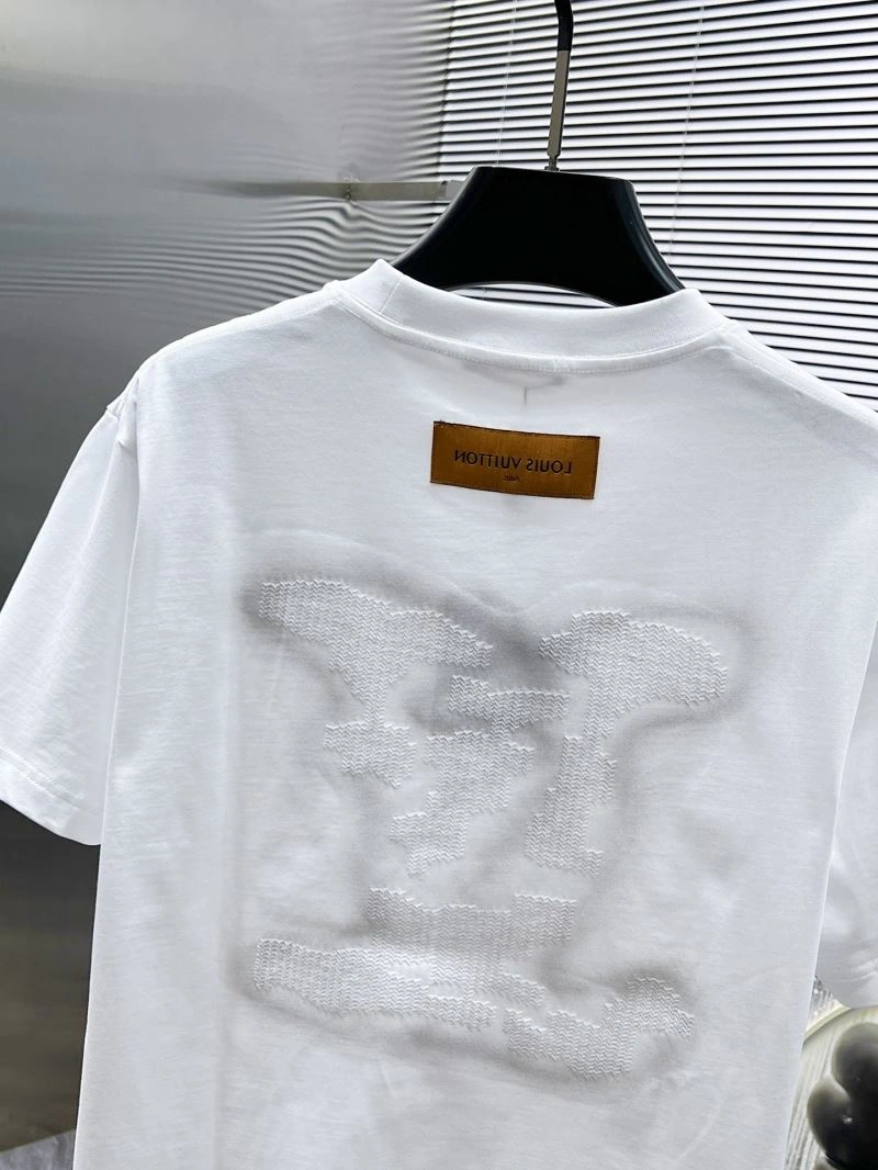 Louis Vuitton T-Shirts Bold 134440