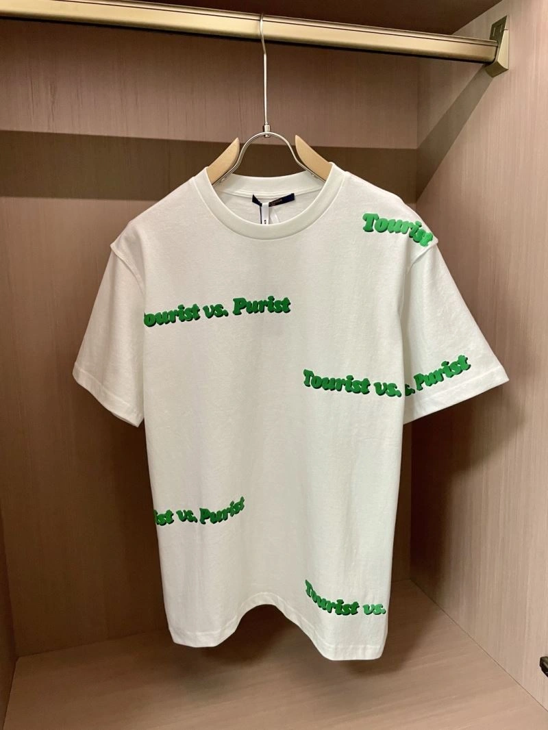 DailyWear Louis Vuitton T-Shirts 134426