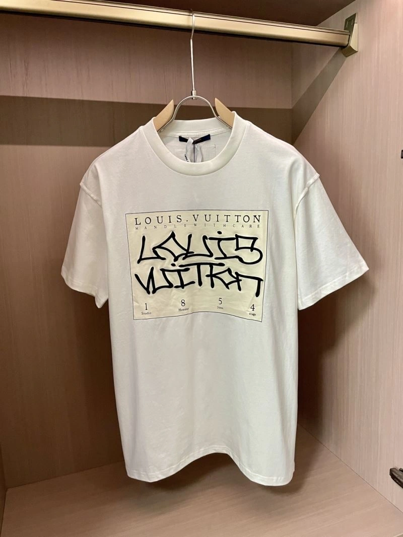 Refined Louis Vuitton T-Shirts 134455