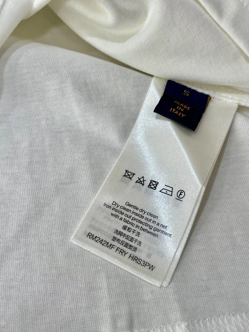Refined Louis Vuitton T-Shirts 134455