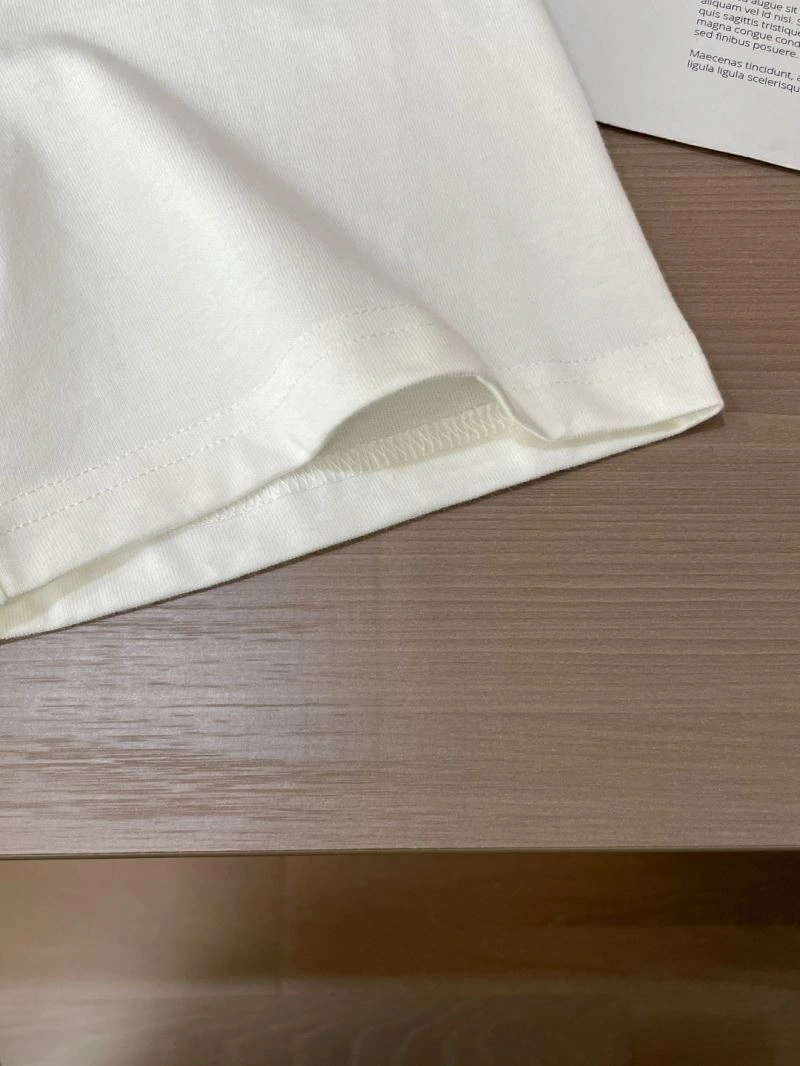 Breathable Louis Vuitton T-Shirts 134425