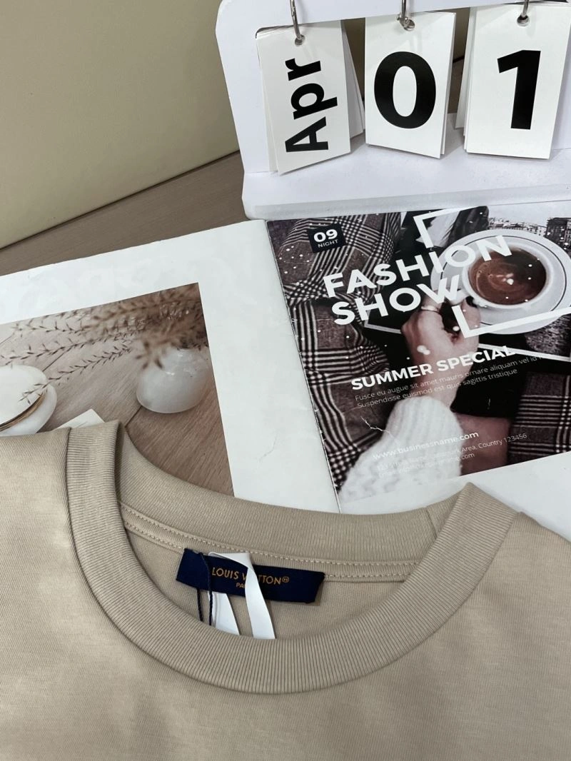 GoodFit Louis Vuitton T-Shirts 134420